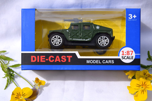 Hummer mit geschütz - geschütz, us