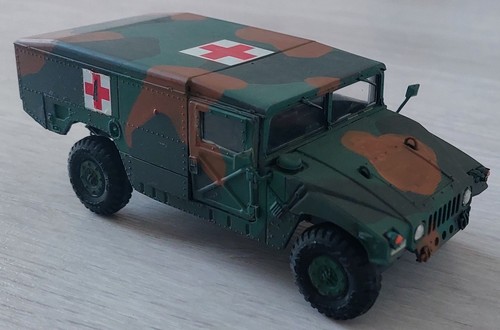 Esci m998 ambulance humvee am - esci,