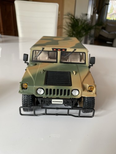 Maisto hummer grün armee - 1:18,